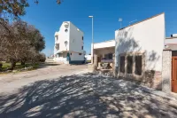 2300 Villino Vanessa Hotels near spiaggia libera torre lapillo