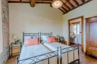 Tuscan Fizz Villa a Vineyards Retreat