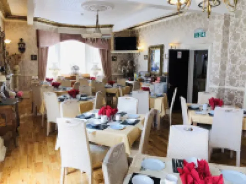 Castle Lodge Guest House 86-88 Sheil Rd L6 3AF