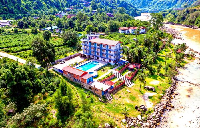 River Beach Resort - Trishuli