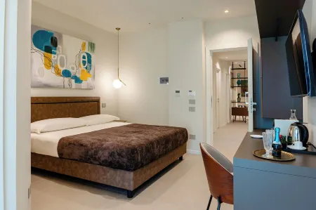 Hera rooms and suites