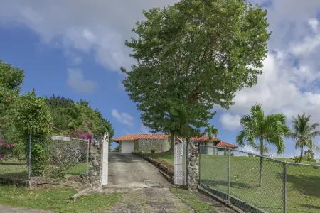 Spanish-Style Ocean View Villa Set in Garden - Calypso Court 3 Bedroom Villa by RedAwning