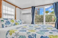 Treasure Harbor Hotels in Tavernier