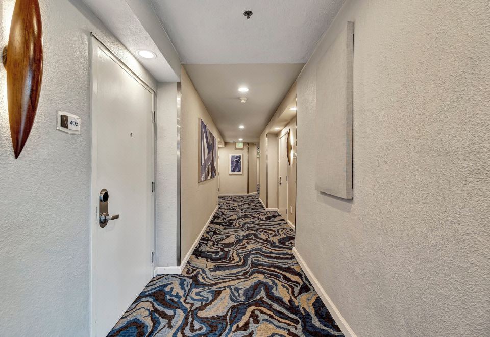 오션 뷰 호텔 객실 내부 이미지