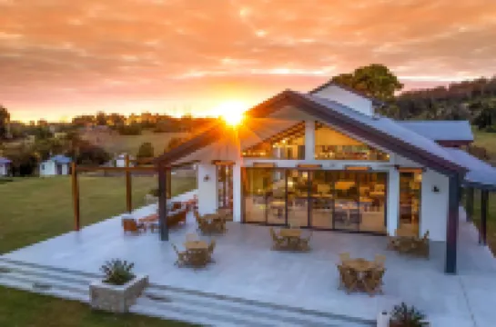 Beechmont Estate Hotel a 