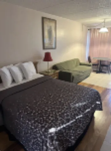 ذا فلوريديان إن Hotels near شاطئ كليرووتر بيتش