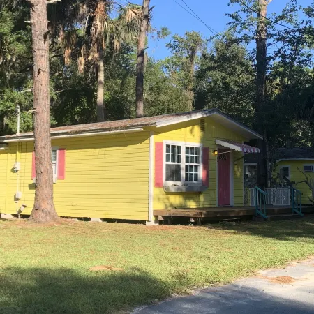 Nature Coast Inn and Cottages
