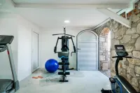Stefania Villa Ena - gimnasio