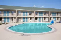 Super 8 by Wyndham Dunn Hotels in Dunn