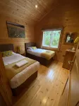 Hollybush Lodges