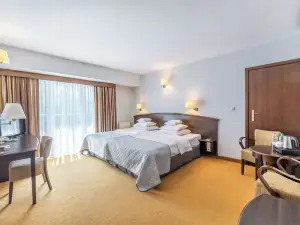 Hotel Warszawa Spa & Resort