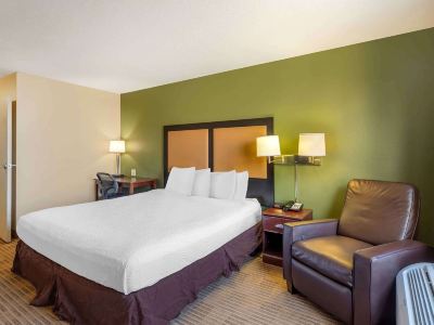 Extended Stay America Suites - Chicago - Woodfield Mall