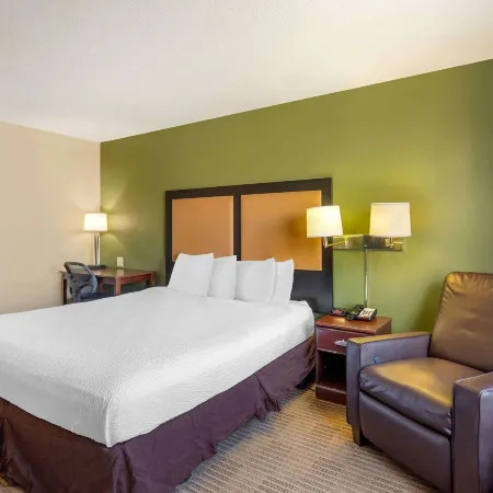 Extended Stay America Suites - Chicago - Woodfield Mall