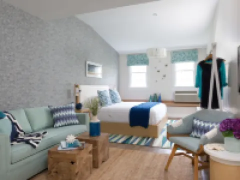 Summercamp Hotels in Oak Bluffs