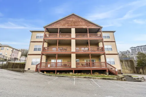 Rockwood Lakeview Getaway Incredible Location!