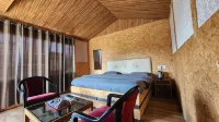 Viewtoria Resort Hotels near Surkanda Devi Temple