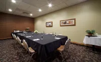 Neighbourhood Inn Hotels in Bonnyville - Parkplatz