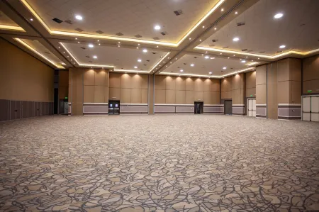 Paseo la Galería Hotel & Suites Отели рядом с достопримечательностью «Ботанический сад Асунсьона»