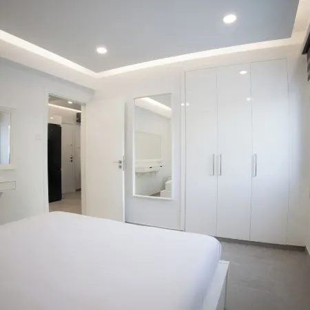 Phaedrus Living: Luxury Mackenzie Flat