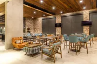 Four Points by Sheraton Monterrey Airport Hotels in Аподака