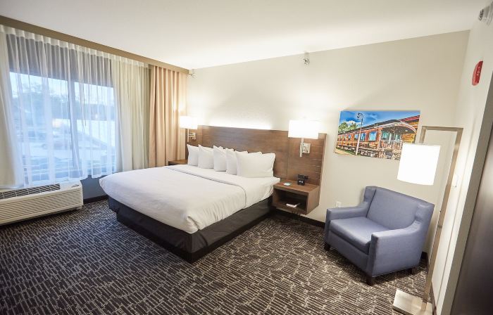 Gundersen Hotel & Suites
