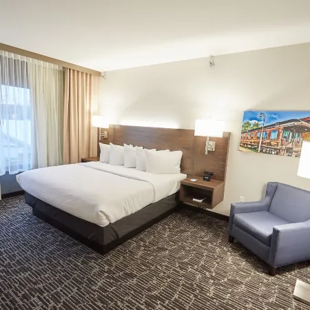 Gundersen Hotel & Suites