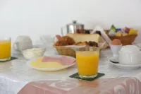 Trianta Hotel Apartments