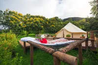 La Gloria Reserva Forestal Hotels in Saque