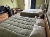 Harbor Lights Lodge Hotels in Kewaunee County