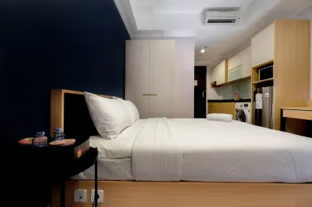 Comfortable Studio at Menteng Park Apartment Отели рядом со станцией Stasiun Pasar Senen