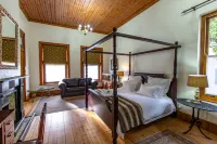 Evergreen Manor and Spa
