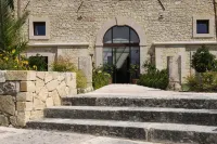 Delser Verona Manor House