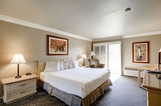 Indian Wells Resort Hotel