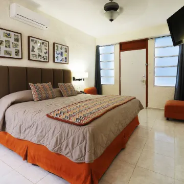 Hotel y Suites Nader