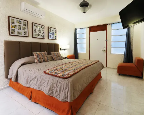 Hotel y Suites Nader โรงแรมใกล้ถนน Tulum Avenue