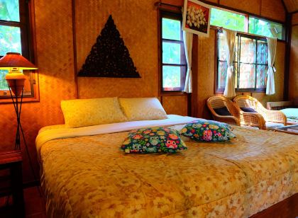 มาลี เนเจอร์ เลิฟเวอร์ บังกาโลวส์