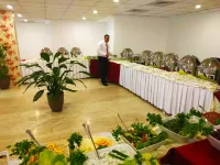 City Inn Palace Hotel - breakfast