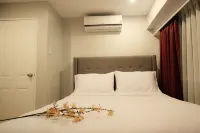 MaxStays Max Style at Fort Victoria Hotels in Taguig City