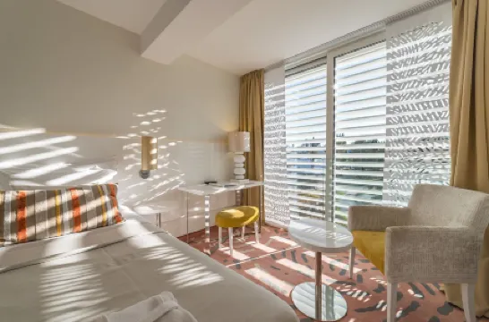 Amadria 酒店公園 I van