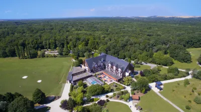 Domaine de la Forêt d'Orient - Logis Hôtel, Restaurant, Spa & Golf Hôtels à : Laubressel