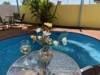 Central Point Motel - Pools