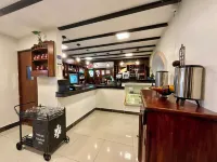 大廳酒店 - 古魯酒店 - 酒吧