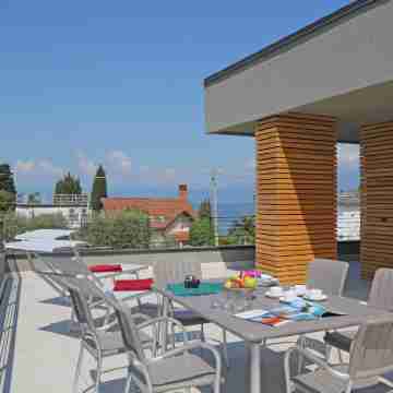 Villa T14 Dining/Meeting Rooms