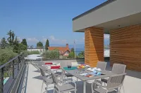 Villa T14
