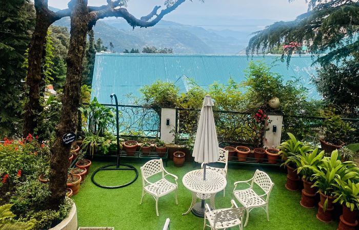 Mongas Hotel & Resort