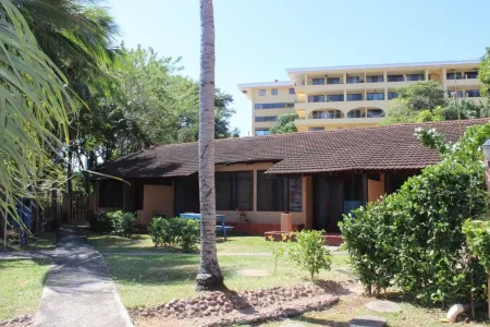 Flamingo Marina Resort Отели в г. Плайя Фламинго