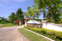 Paktraporn Resort Hotels near Wat Don Khaolam