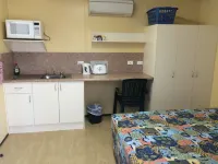 Leichhardt Accommodation Hotels in Fisher