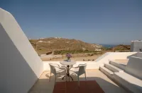 Lino Apartments