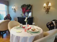 The B & B at Queenslake - Breakfast